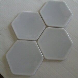 The Sliding Robots Furniture Movers - 4 Pieces - Hexagon - 7 1/4 inches Pre-owne